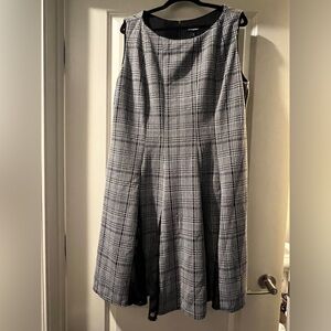 Roz and Ali Dress
